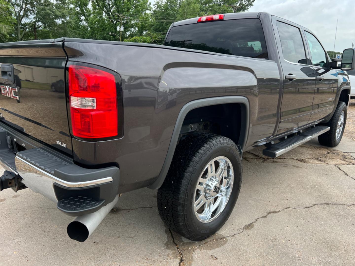 2015 Dark Grey /Black GMC Sierra 2500HD SLE (1GT12YE85FF) with an 6.6L Duramax Diesel engine, Allison Transmission transmission, located at 4520 Airline Hwy, Baton Rouge, LA, 70805, (225) 357-1497, 30.509325, -91.145432 - 2015 GMC 2500HD Crew Cab SLE 4X4 **No Accidents** 6.6L Duramax Diesel, Allison Transmission, Deleted, 200K Miles, Heated Leather, Power Windows, Locks & Mirrors, Cold A/C, Tow Pkg, Small Dent On Passenger Side Top Of Bed (See Pic). FOR INFO PLEASE CONTACT JEFF AT 225 357-1497 CHECK OUT OUR A+ RAT - Photo#5